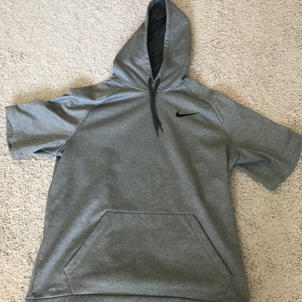 Men’s Nike short sleeve hoodie